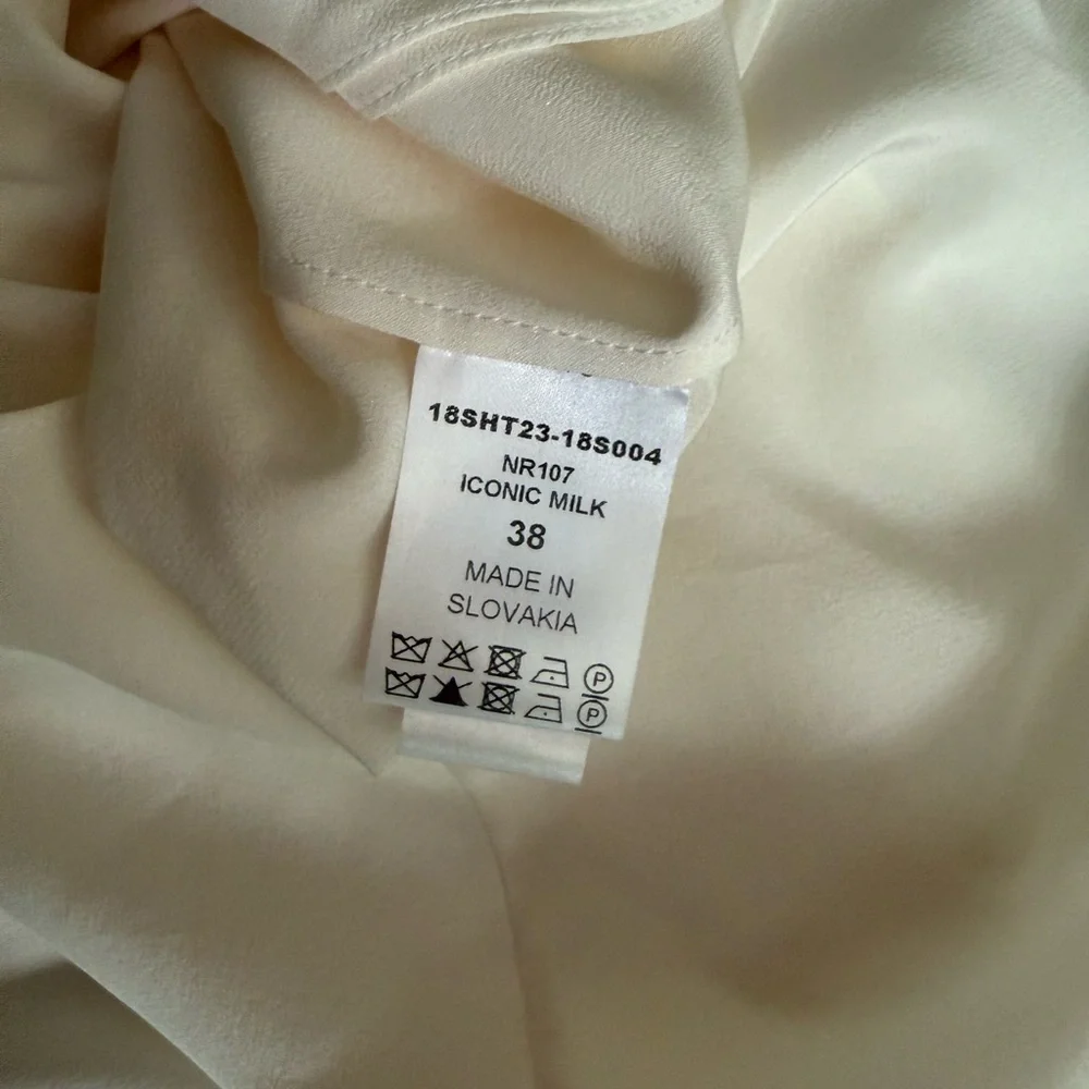 Chloe Elegant 100% Silk Cream Cape Sleeve Blouse - Picture 7 of 9